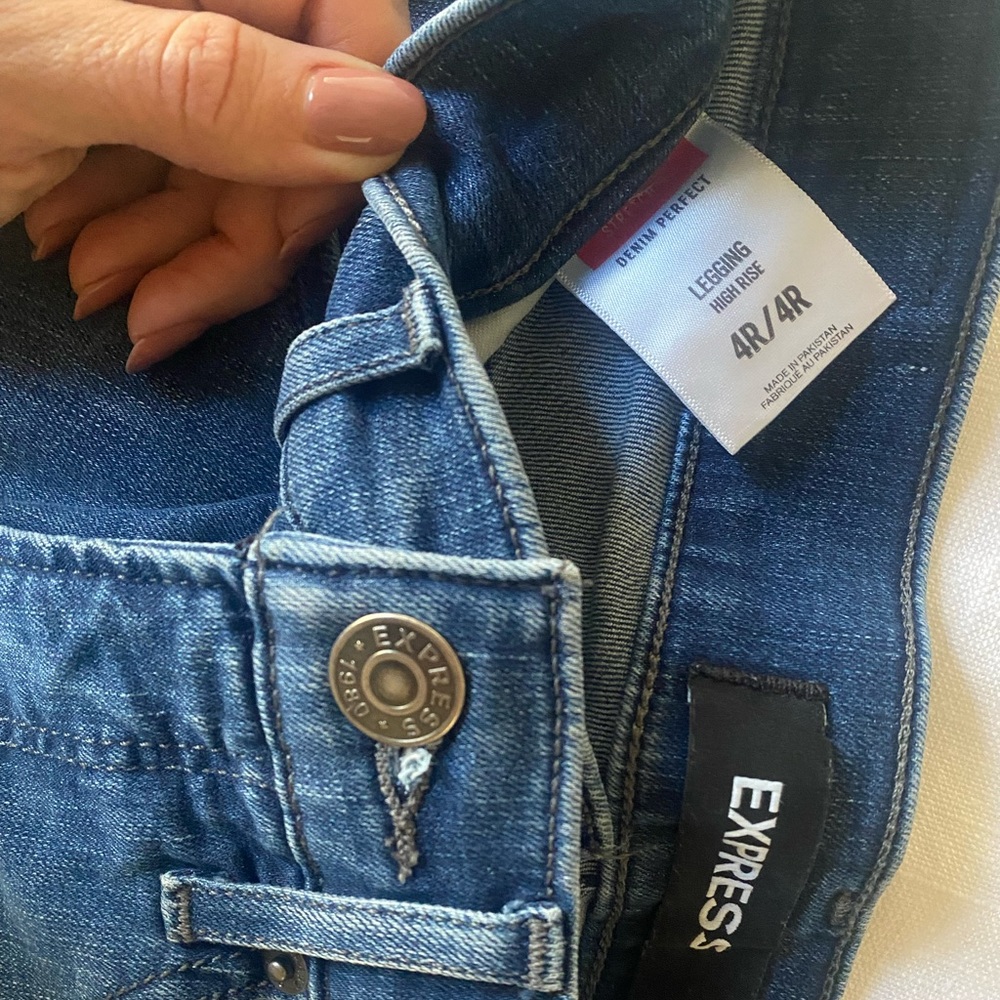 Express High Rise Skinny Jeans - Picture 2 of 3